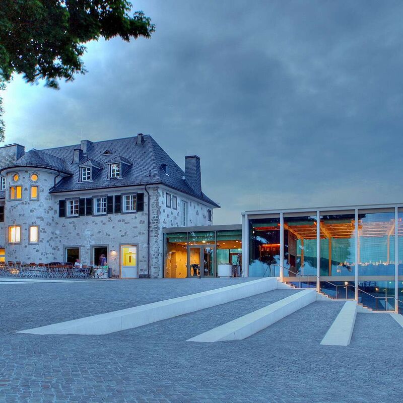 Glaskubs und Restaurant